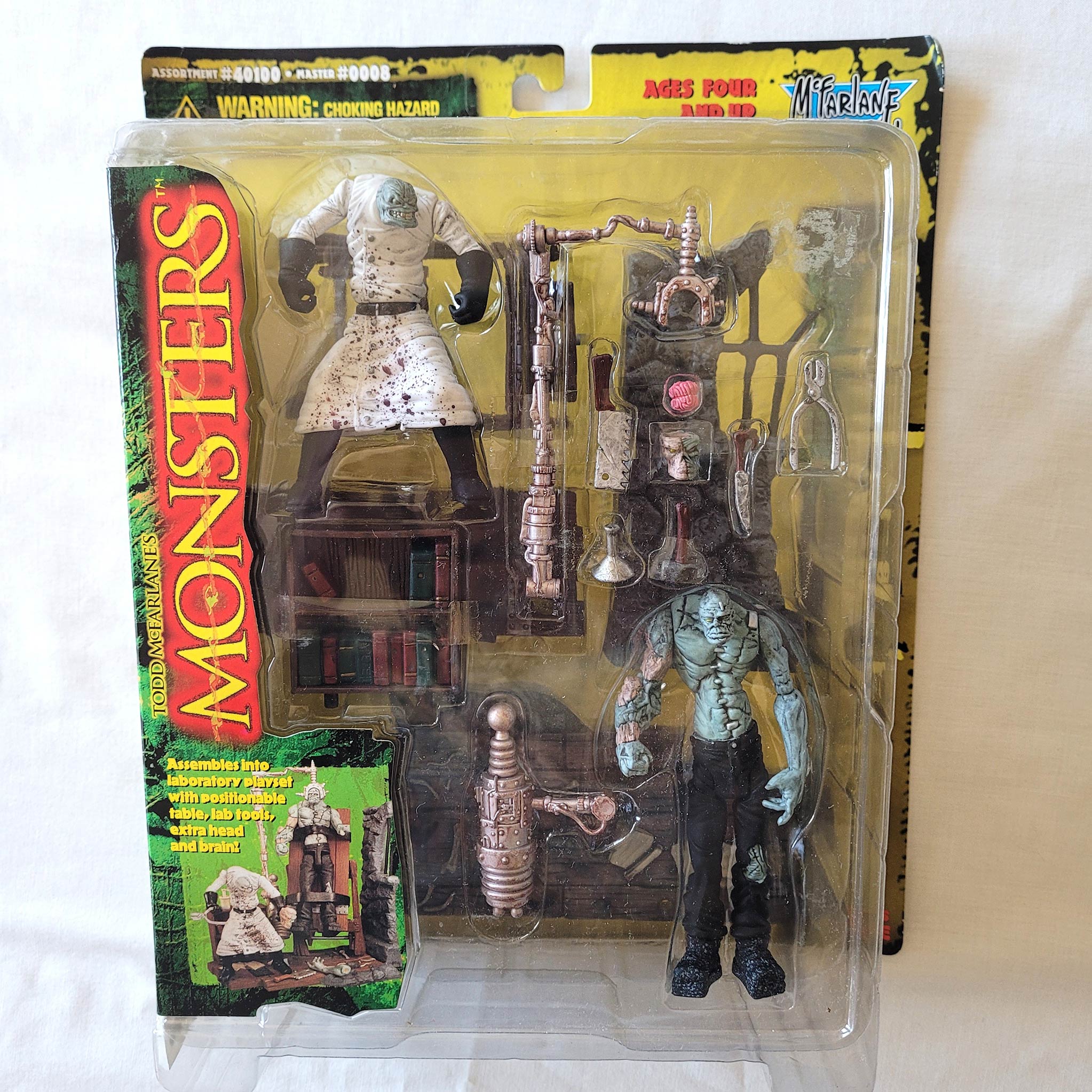 1997 McFarlane Monsters Frankenstein Playset New in Box